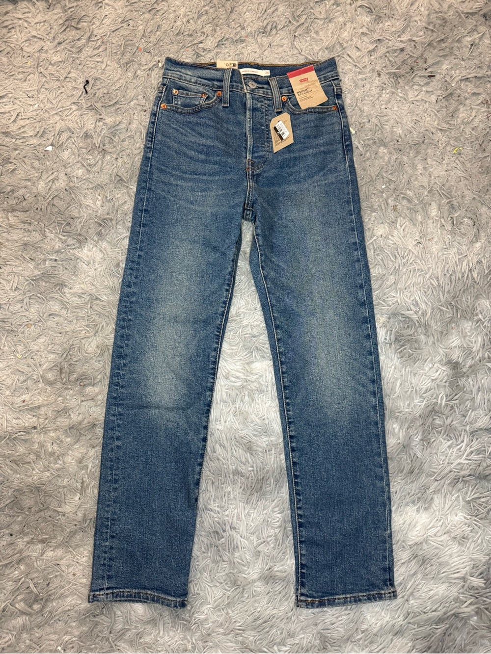Levi’s Women’s High Rise Wedgie Straight Leg Jeans - Medium Blue Wash 26x28 NWT